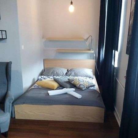 Art Dreams Apartament Chmielna 14 ワルシャワ エクステリア 写真